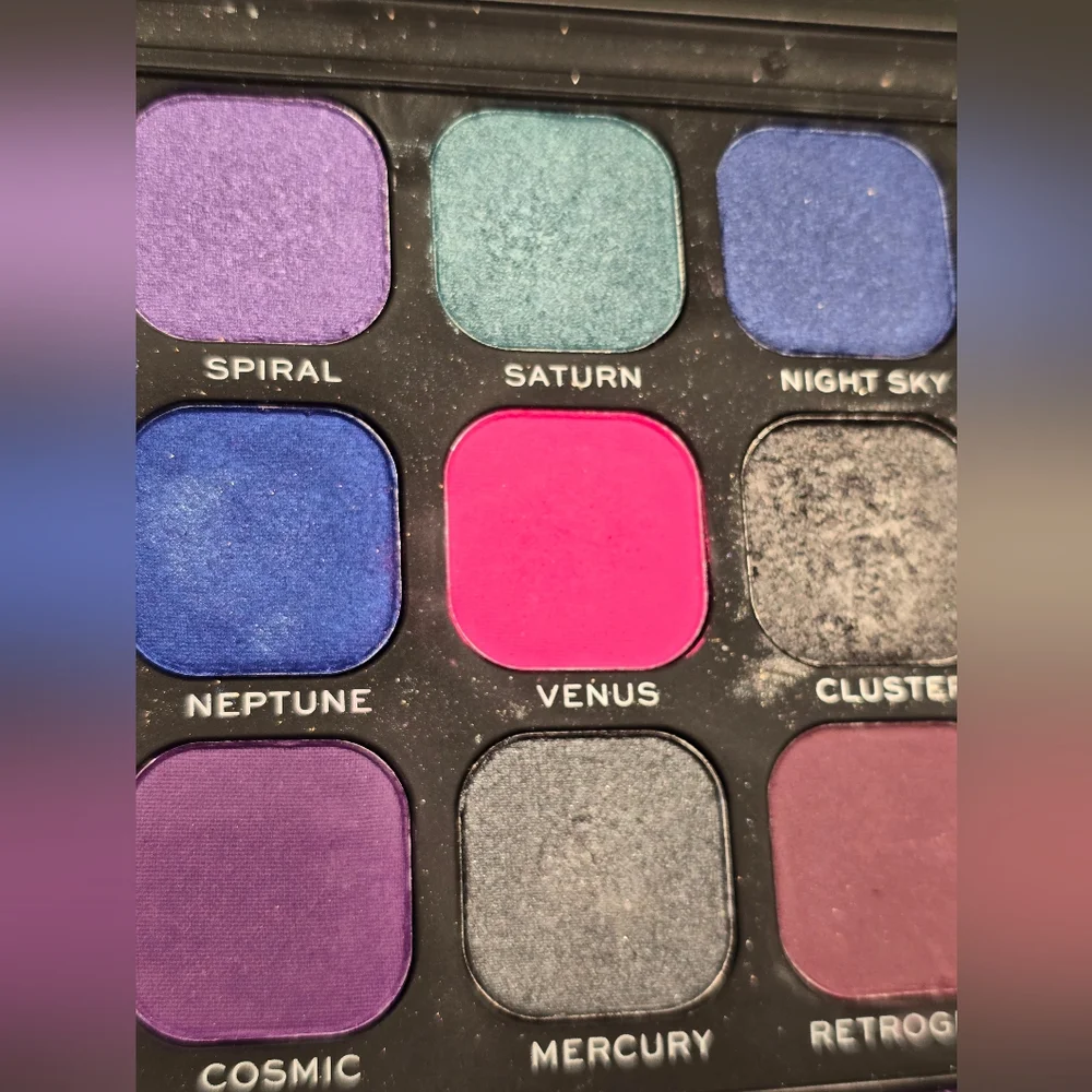 Revolution Makeup - Picture 5 of 7